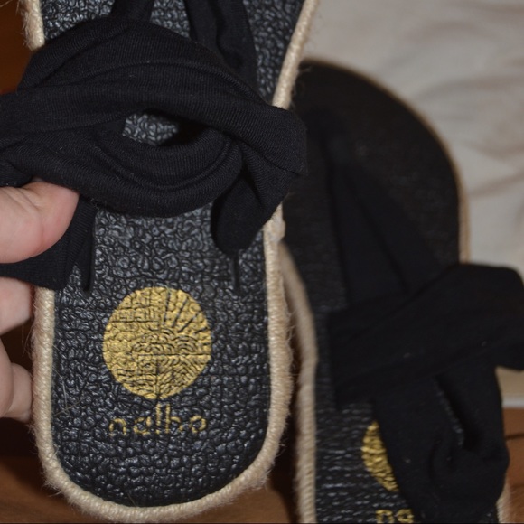 Black Sandals - Picture 4 of 4